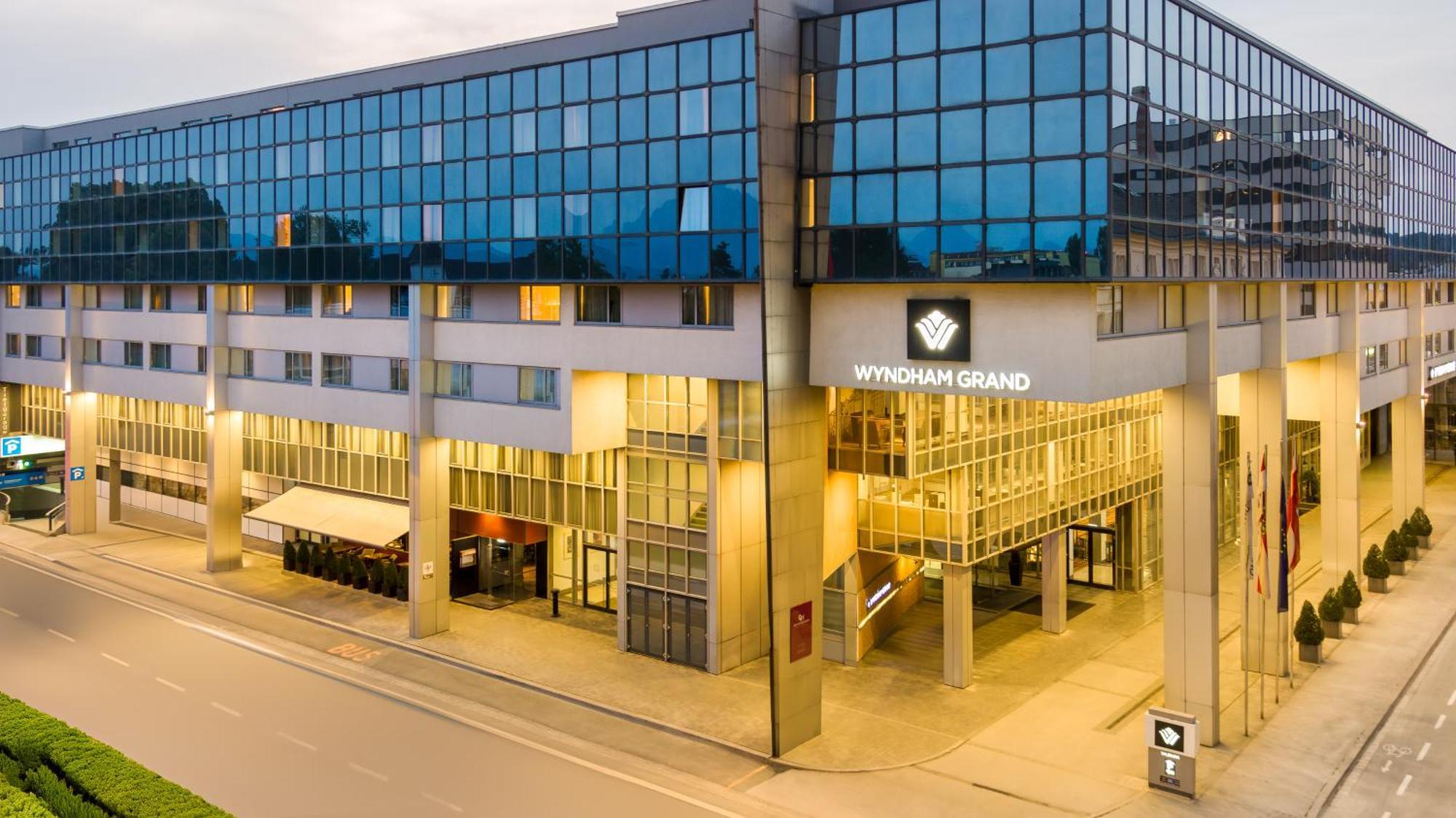 Wyndham Grand Salzburg Conference Centre Hotel Buitenkant foto